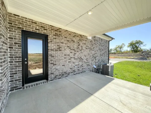 2059 Horseshoe Cir, Gallatin, TN 37066