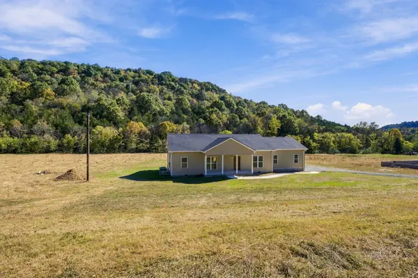 50 Shady Circle, Pleasant Shade, TN 37145