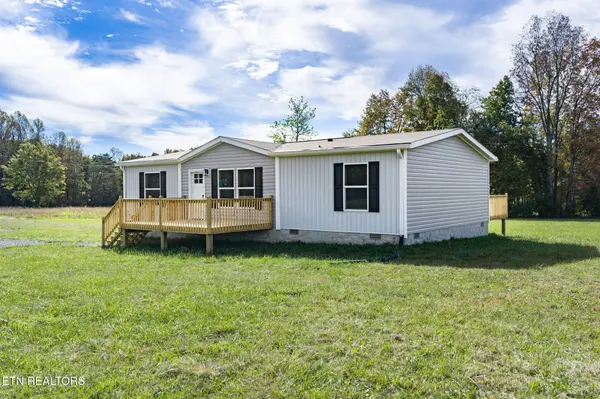 288 Bob Austin Rd, Crossville, TN 38571