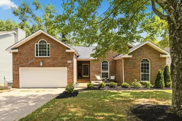 913 S Woodstone Ln, Nashville, TN 37211