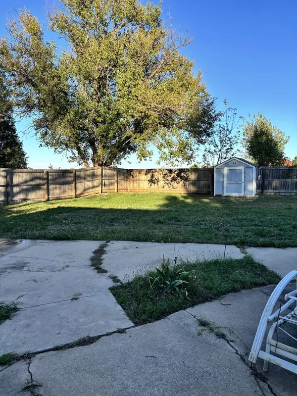 6650 S Eagle Dr, Derby, KS 67037