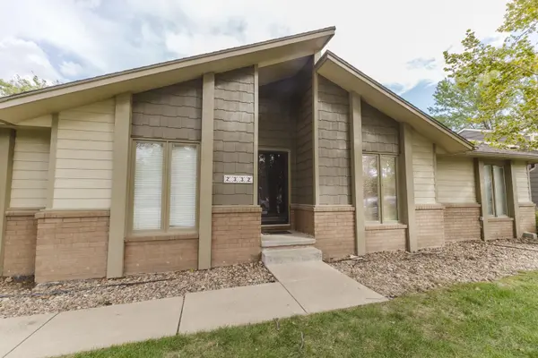 2332 N Bromfield Cir, Wichita, KS 67226