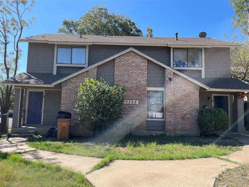 1305 Dobie DR #B, Austin, TX 78753