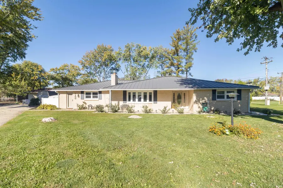 1200 Jeffry ST, New Castle, IN 47362-1408