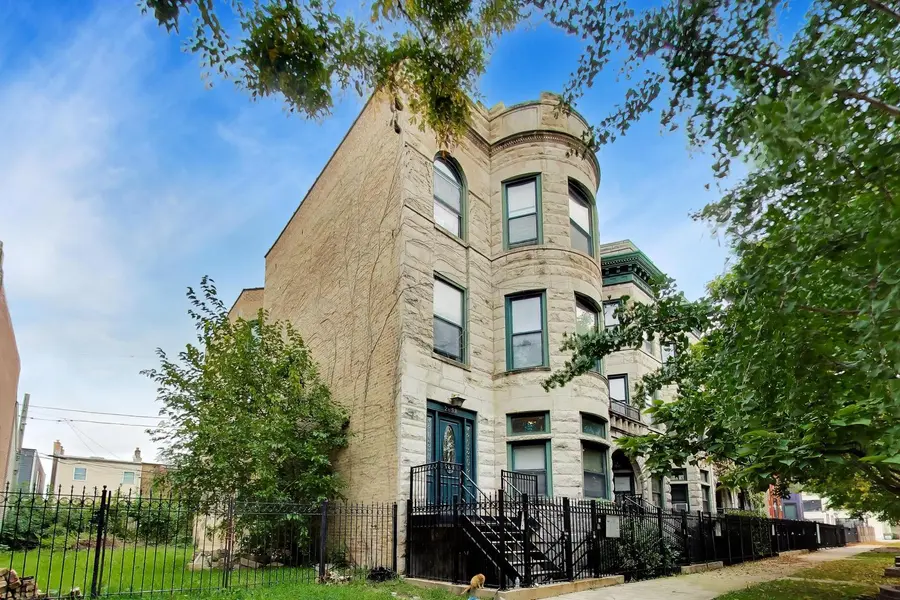 2658 W Washington BLVD #1, Chicago, IL 60612