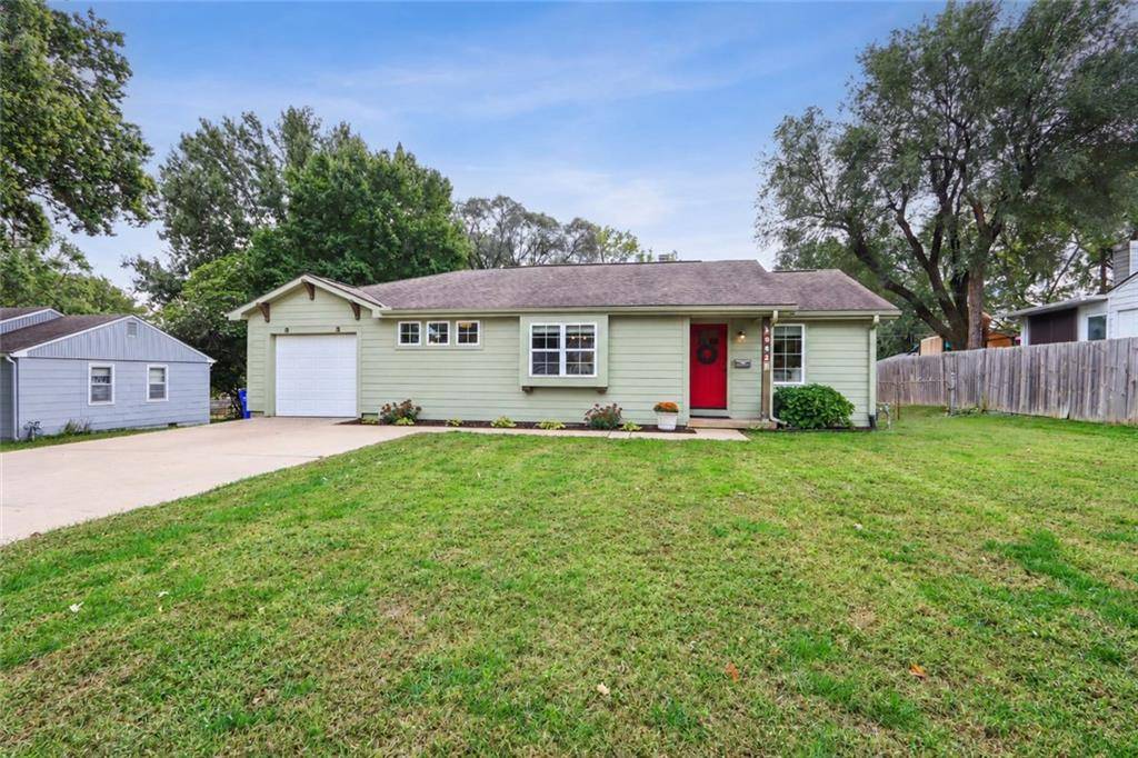 10921 W 64th TER, Shawnee, KS 66203