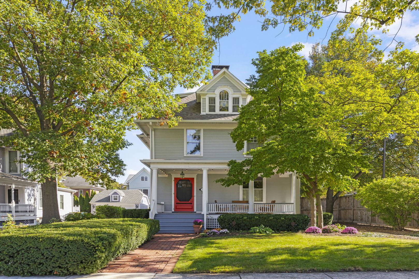 37 Blaine ST, Hinsdale, IL 60521