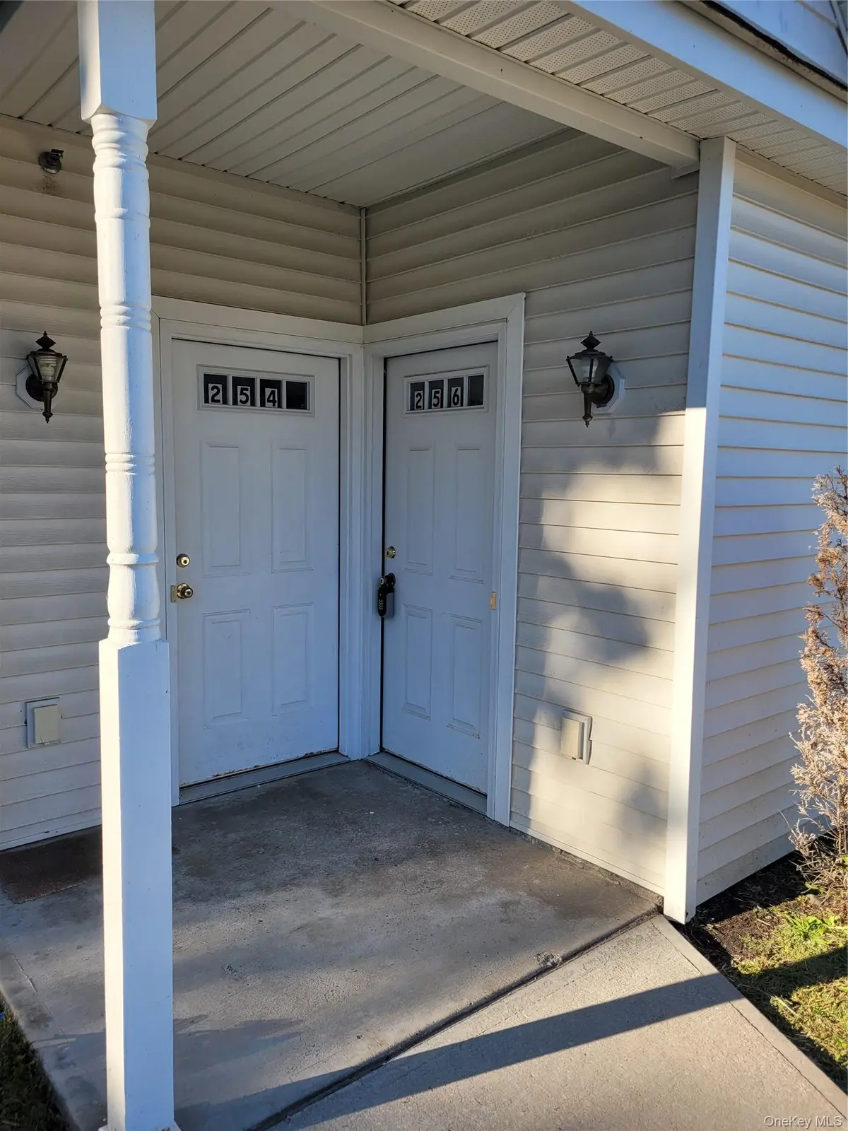 81 Ruth CT, Middletown, NY 10940