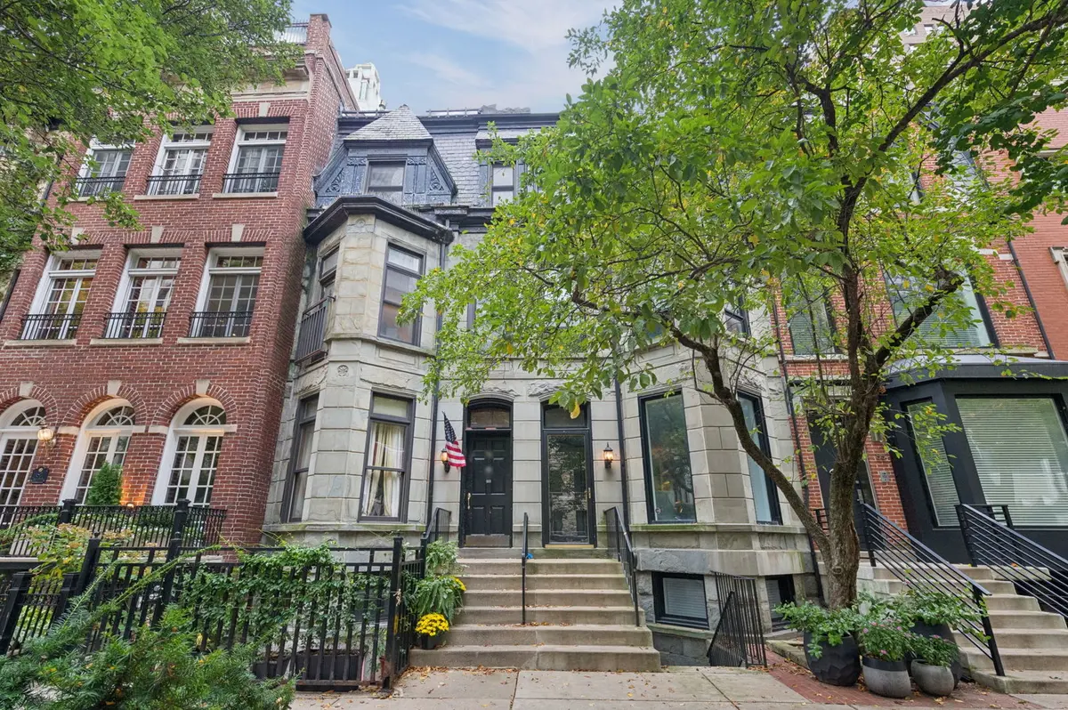 59 E BELLEVUE PL #A, Chicago, IL 60611