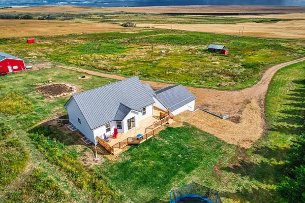 340044 Range Road 215, Rural Starland County, AB T0M 2C0