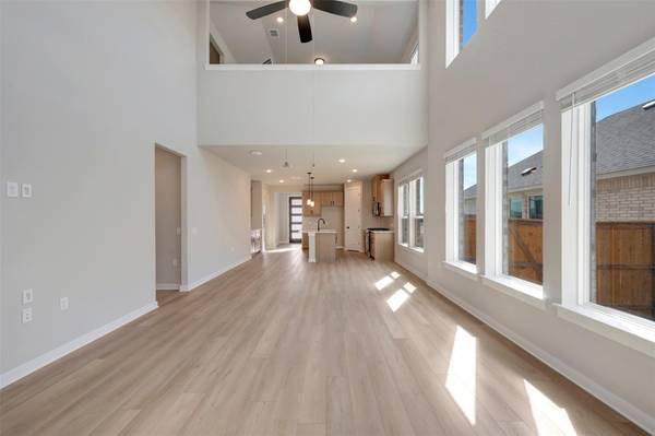 635 Clarissa ST, Buda, TX 78610