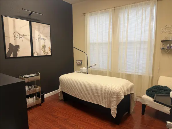 15901 Central Commerce DR #301, Pflugerville, TX 78660
