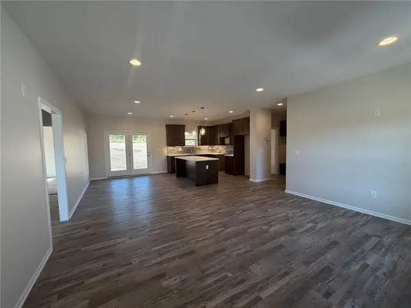 1005 George CT, Effingham, KS 66023