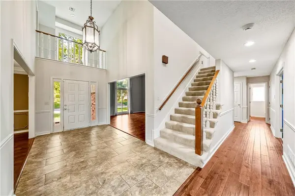 11004 W 120th TER, Overland Park, KS 66213