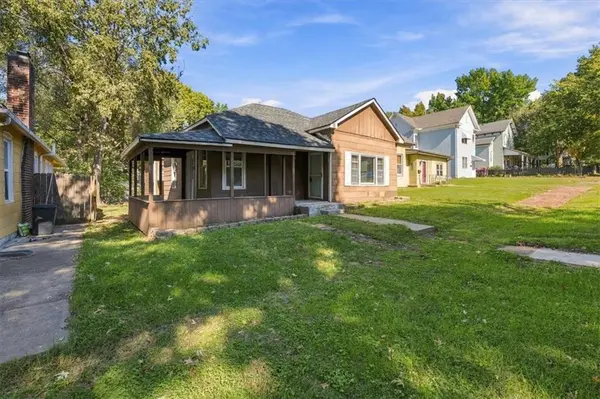 316 Vine ST, Leavenworth, KS 66048