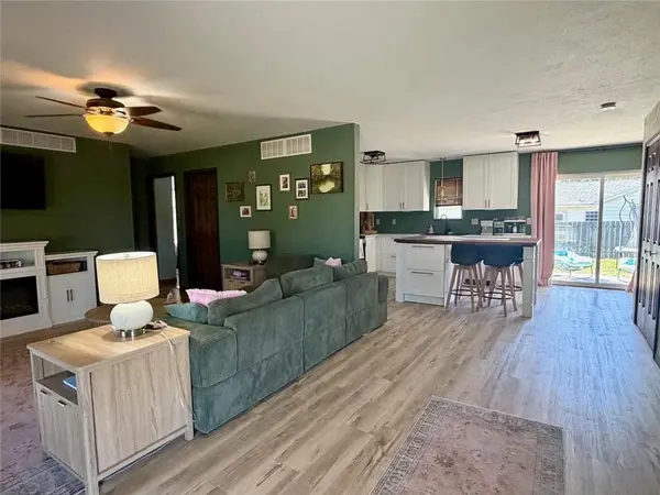 1004 S 15th ST, Burlington, KS 66839