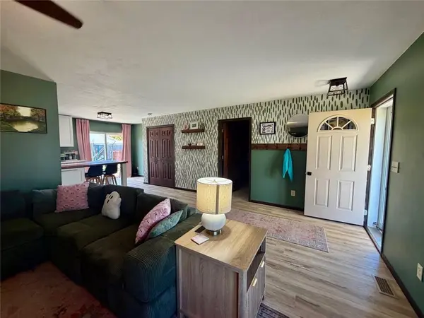 1004 S 15th ST, Burlington, KS 66839