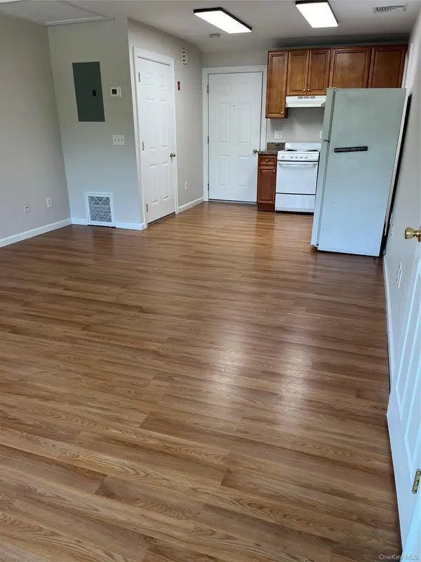 2064 Main, Cortlandt Manor, NY 10567