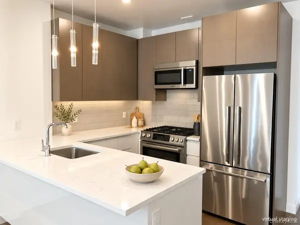 27-17 42nd RD #21D, Long Island City, NY 11101