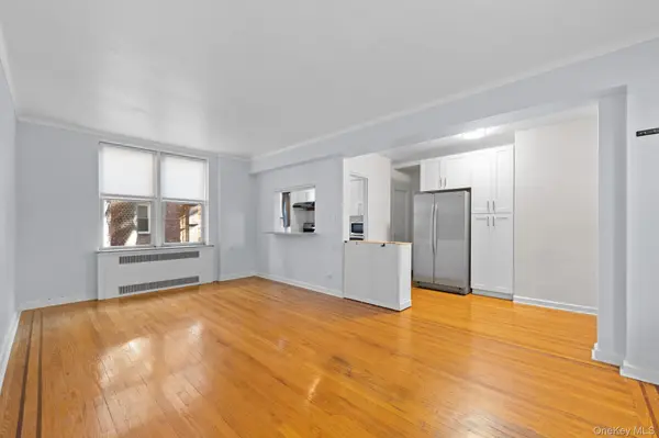110-34 73rd Road #2D, Forest Hills, NY 11375