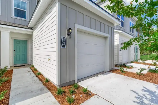 10618 WATERFIELD RD, Jacksonville, FL 32210