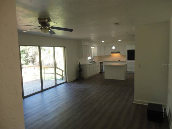 10212 NW 6TH PL, Gainesville, FL 32607