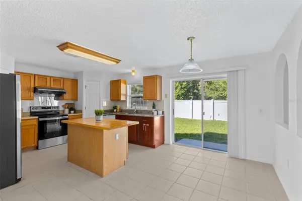 1316 HONEY RD, Apopka, FL 32712