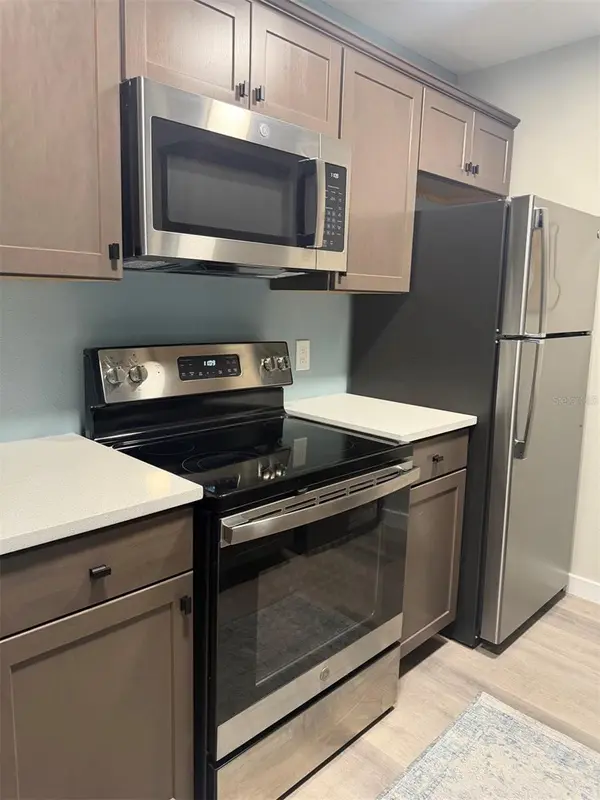 2592 GRASSY POINT DR #112, Lake Mary, FL 32746