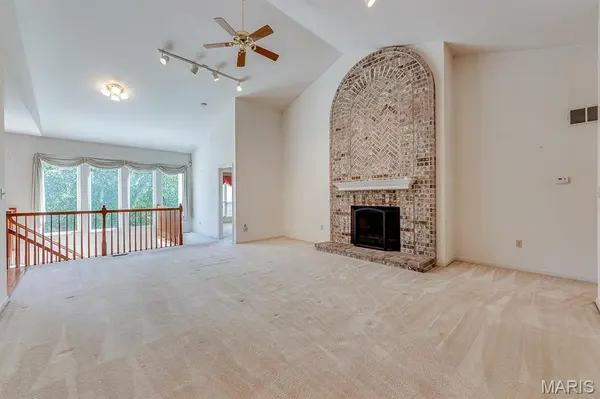 22 Gulf Shores DR, O'fallon, MO 63368