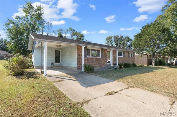 917 Cambridge, Sikeston, MO 63780
