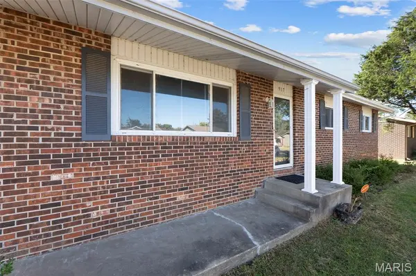 917 Cambridge, Sikeston, MO 63780