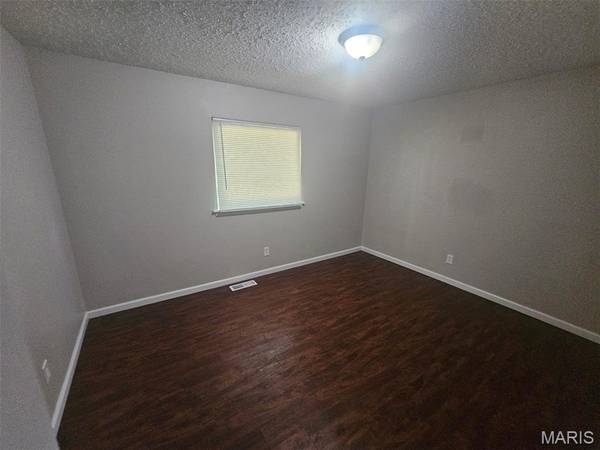 12987 Verwood DR, Florissant, MO 63033