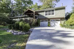 24304 77th ST, Paddock Lake, WI 53168
