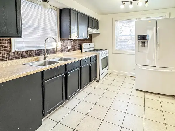 7717 S Saginaw AVE #H, Chicago, IL 60649