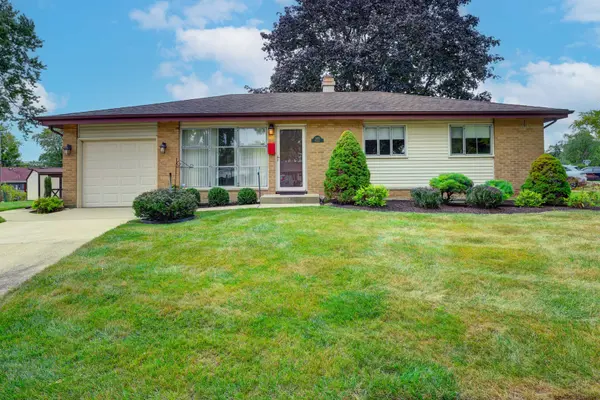 385 Pleasant ST, Hoffman Estates, IL 60169