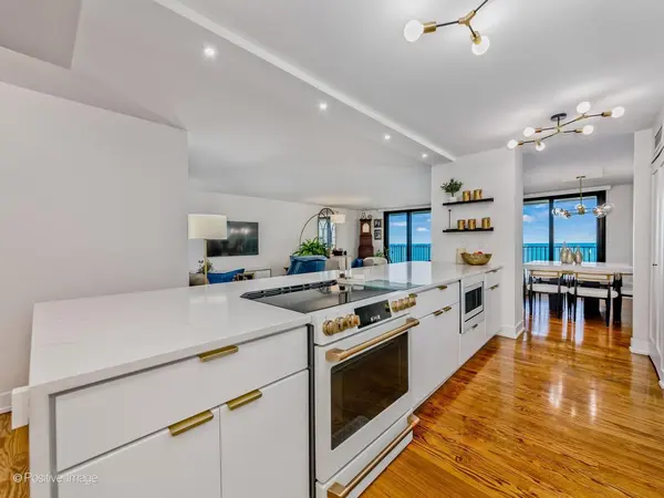 1212 N Lake Shore DR #16C5, Chicago, IL 60610
