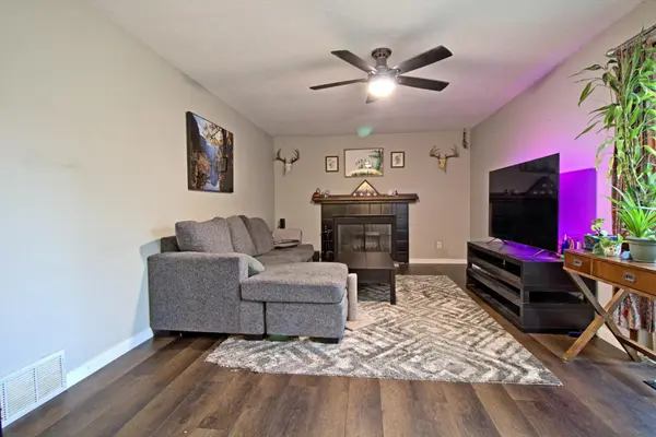 7509 Landau DR, Bloomington, MN 55438