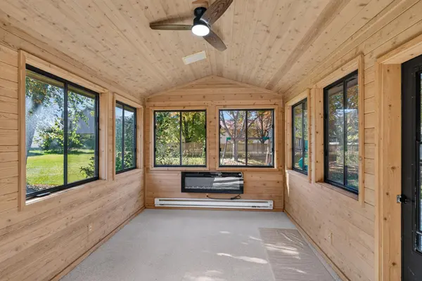 9023 Nantwick RDG, Brooklyn Park, MN 55443