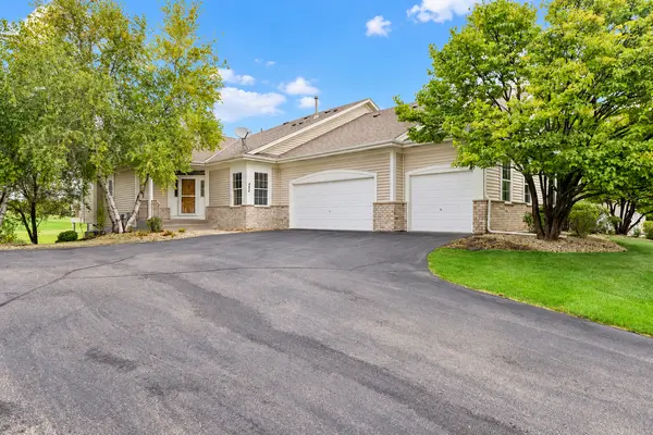 492 Holly LN N, Oakdale, MN 55128