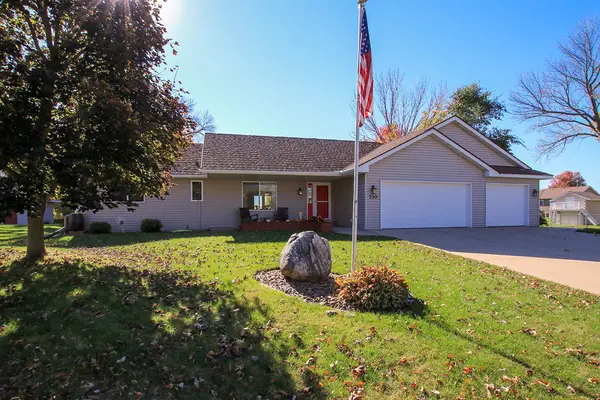 730 Tyler ST SW, Hutchinson, MN 55350