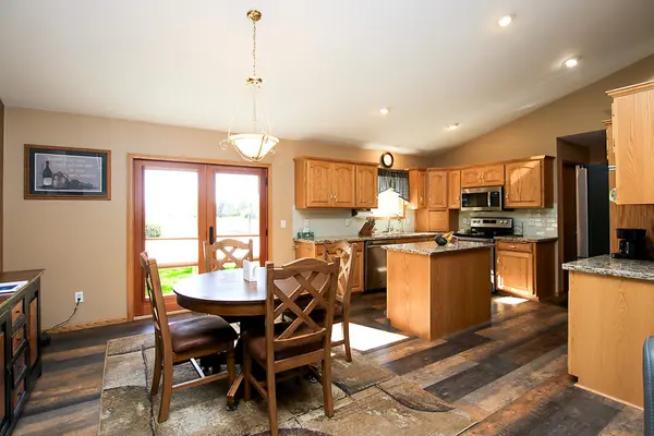 730 Tyler ST SW, Hutchinson, MN 55350