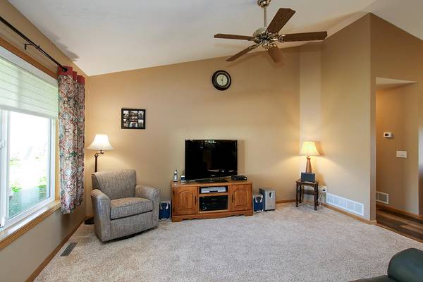 730 Tyler ST SW, Hutchinson, MN 55350