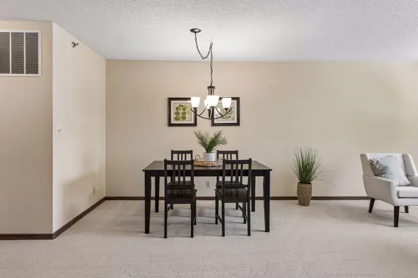 3801 W 98th ST #306, Bloomington, MN 55431