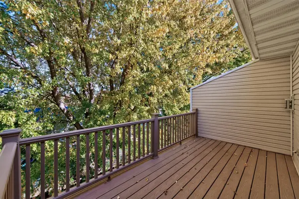 10645 44th AVE N #E, Plymouth, MN 55442