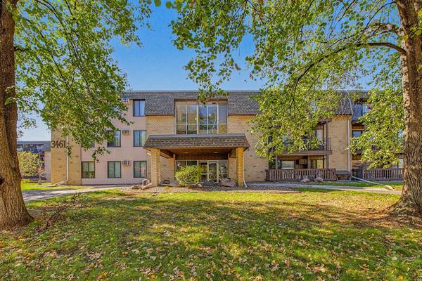 3461 Kent ST #1207, Shoreview, MN 55126