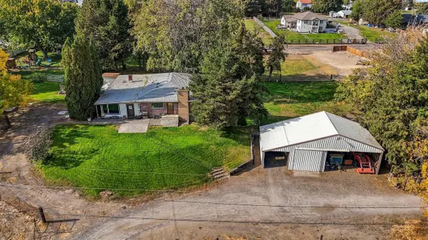 302 E 23rd Ave, Kennewick, WA 99337