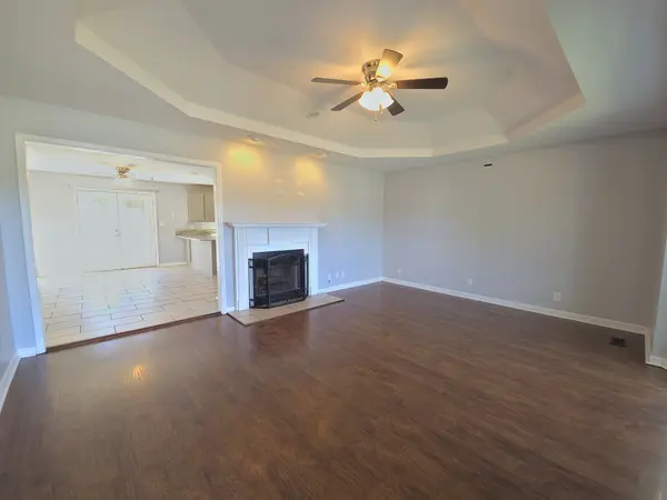 1201 Crystal Dr, Clarksville, TN 37042