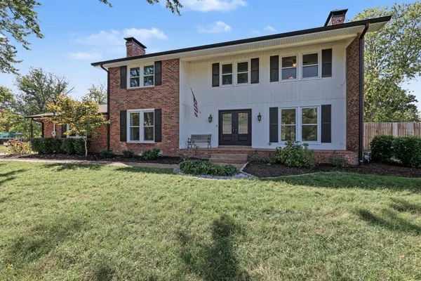 1213 Twin Springs Dr, Brentwood, TN 37027