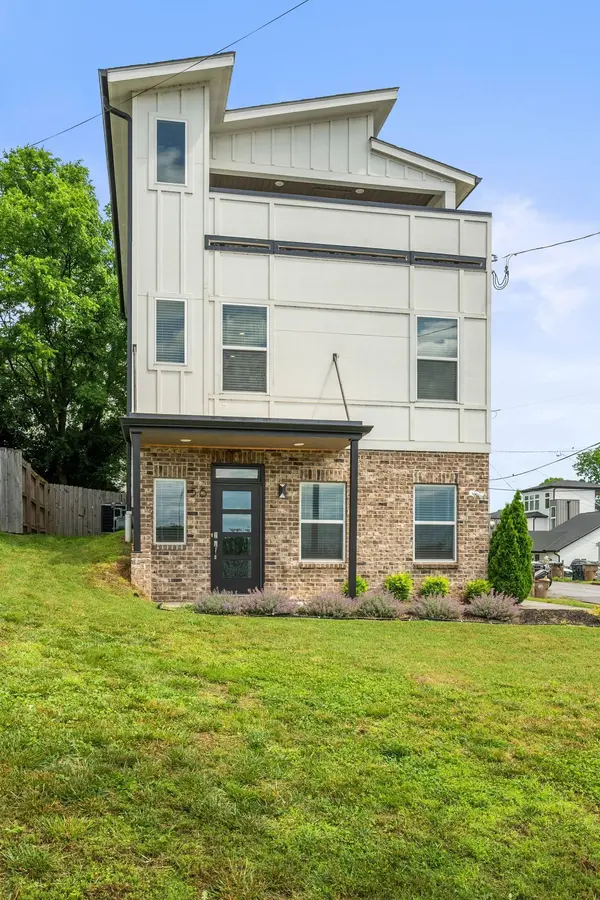56 Twin St, Nashville, TN 37209