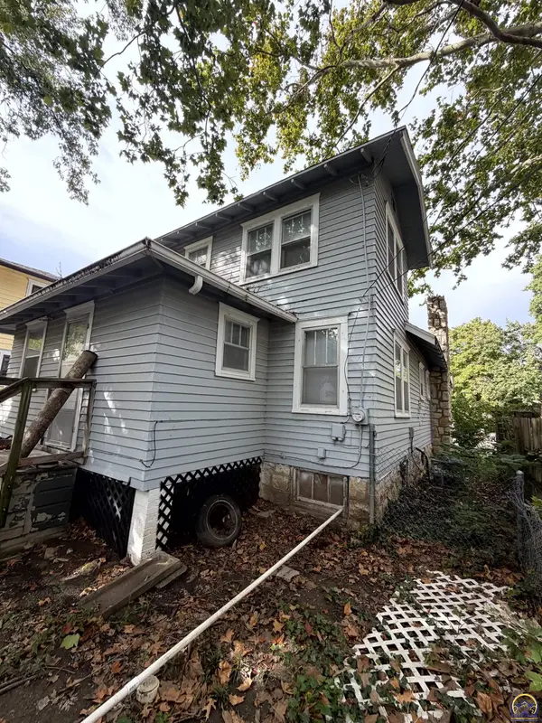 1316 SW Wayne AVE, Topeka, KS 66604